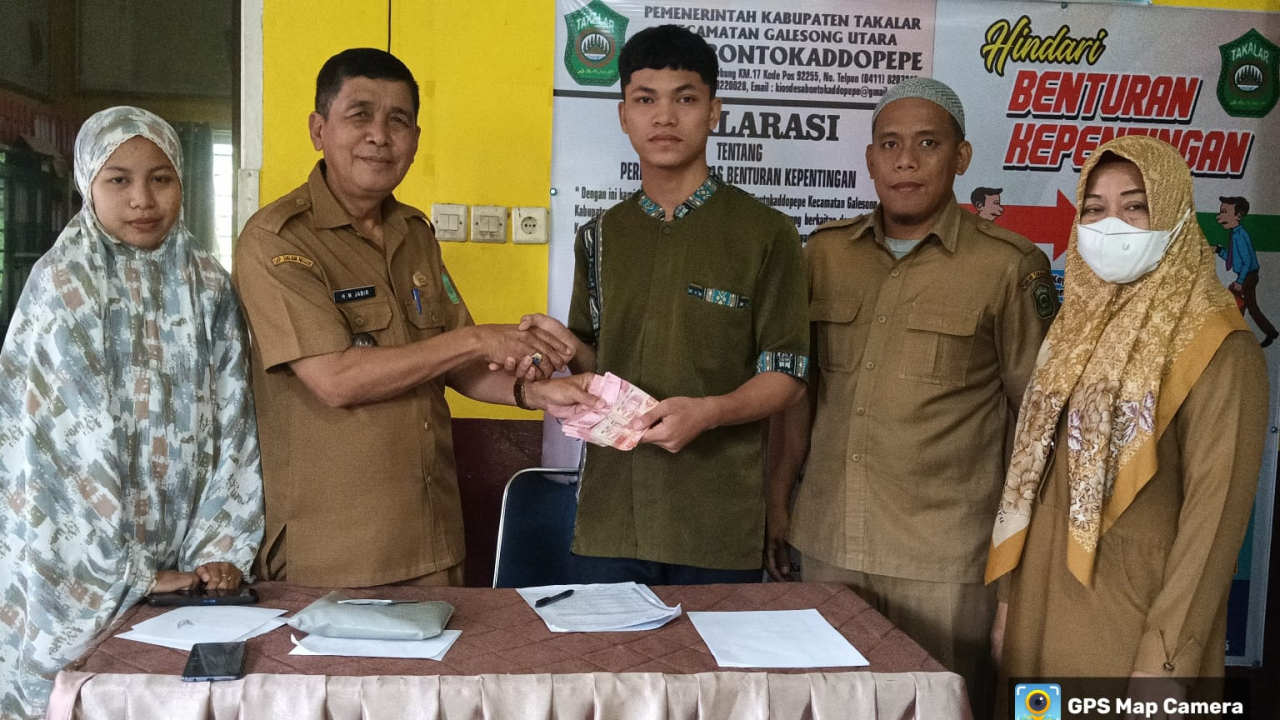 Penyerahan Bantuan Dana Festival Ramadhan 18 Maret 2025 di Desa Bontokaddopepe
