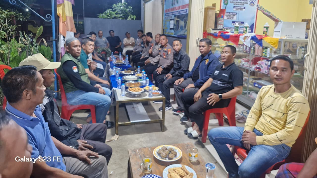 Sosialisasi Jadwal Jaga Bhabinkamtibmas di Desa Bontokaddopepe
