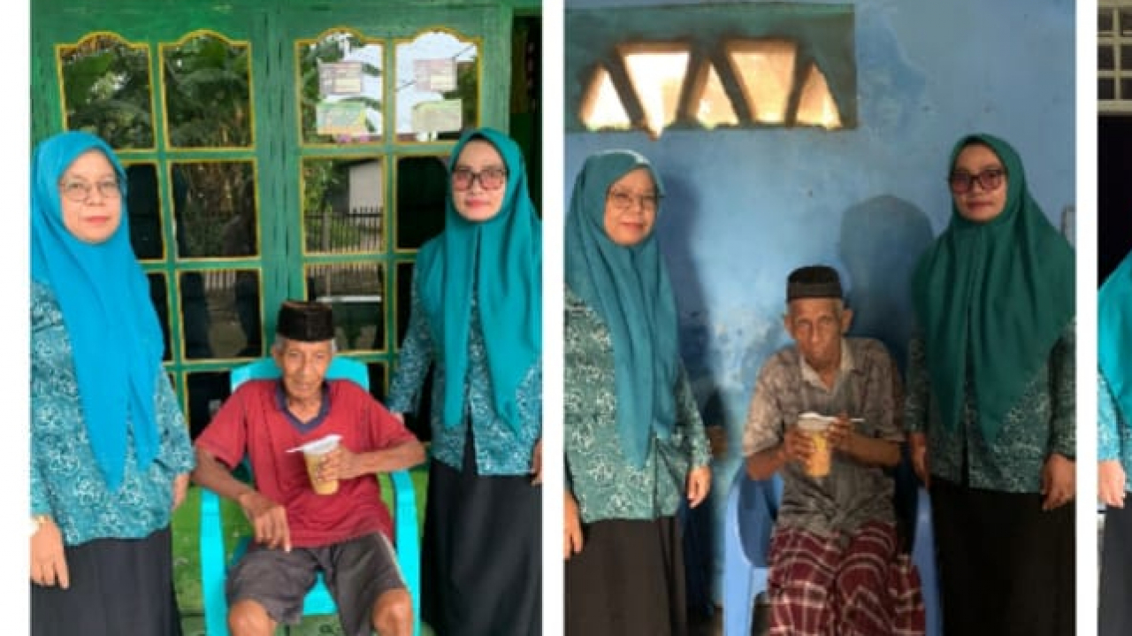 Pembagian Takjil oleh TP-PKK Desa Bontokaddopepe