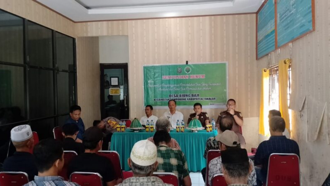Kejaksaan Takalar Gelar Penyuluhan Hukum di Desa Ujung Baji Kecamatan Sanrobone