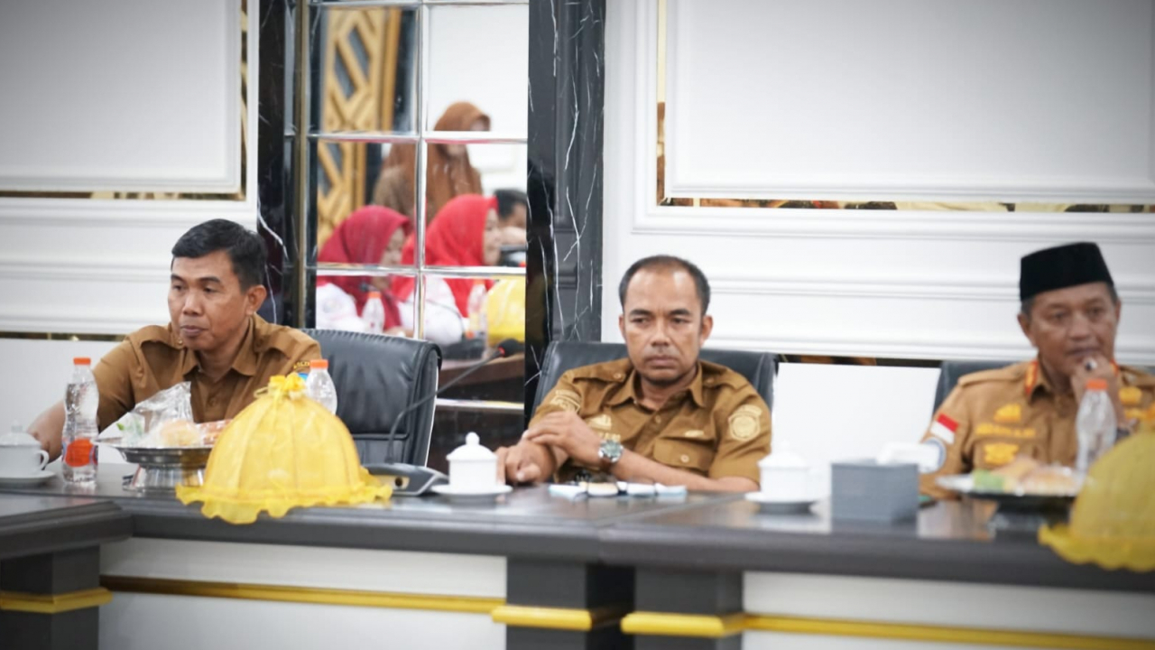 Rapat Kerja Bersama Komisi 1 DPRD Kab. Gowa terkait Penghasilan Tetap Perangkat Desa
