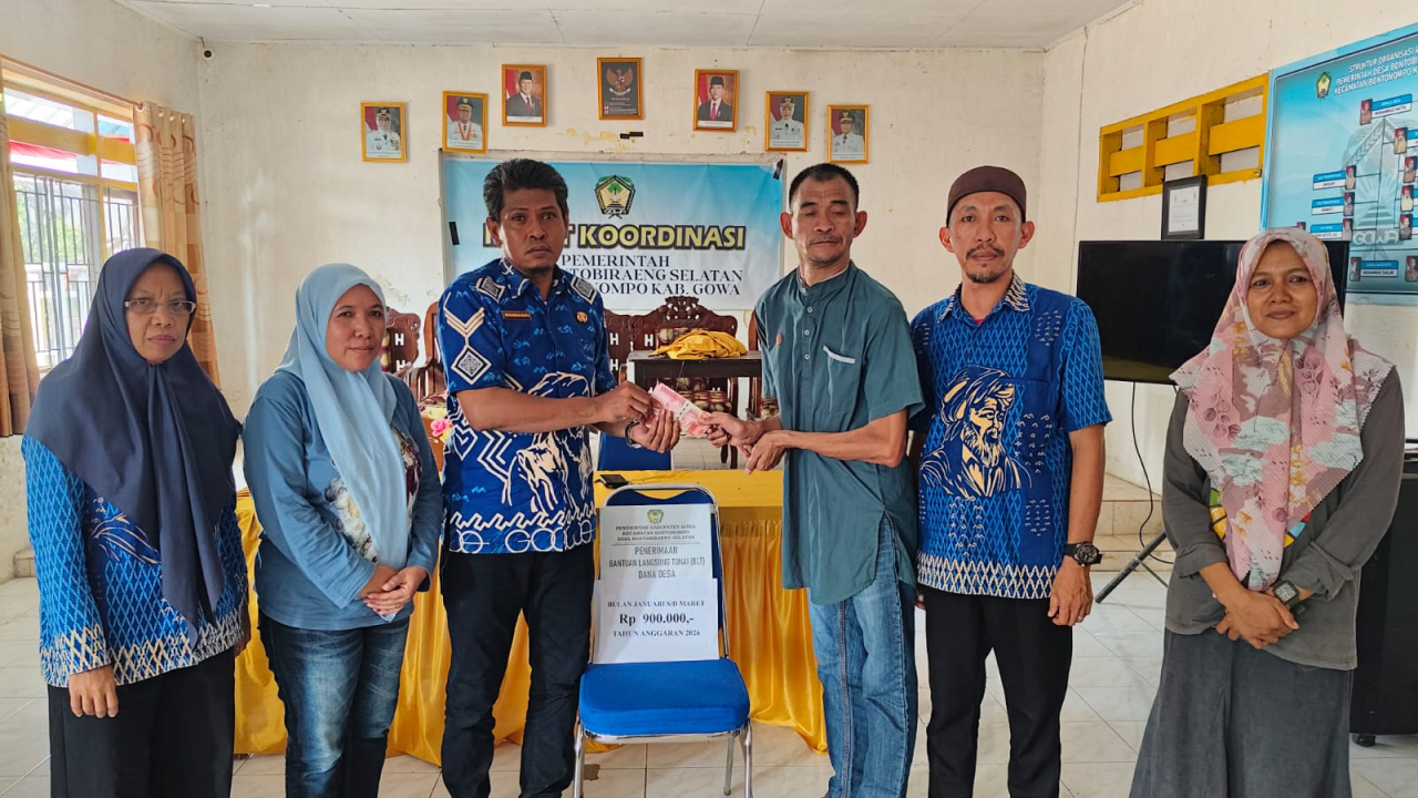 Pemerintah Desa Bontobiraeng Selatan kembali menyalurkan Bantuan Langsung Tunai Dana Desa (BLT-DD) Tahun Anggaran 2026 untuk periode Januari hingga Maret
