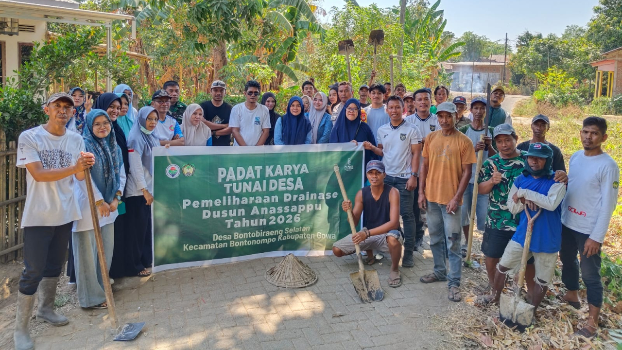 Pemdes Bontobiraeng Selatan Laksanakan PKTD Pemeliharaan Drainase di Dusun Anassappu