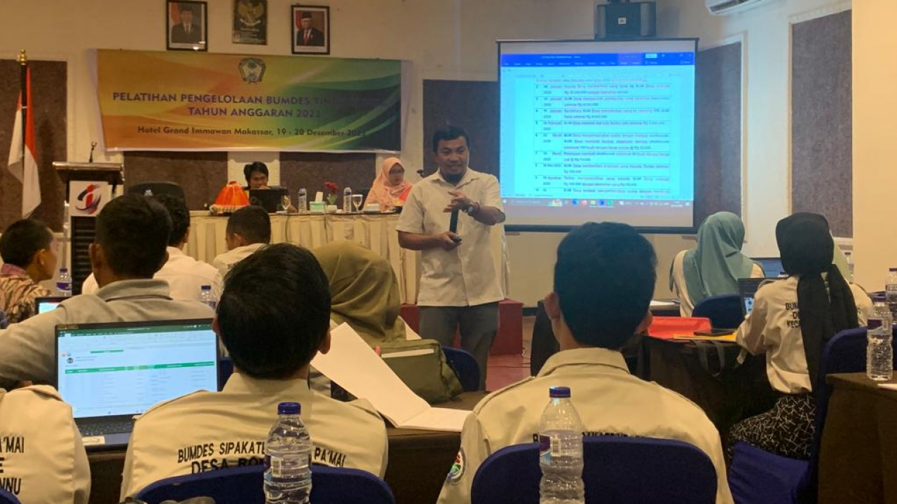 PELATIHAN PENGELOLAAN BUMDES TINGKAT DESA TAHUN ANGGRAN 2023 SEKECAMATAN BONTOMARANNNU