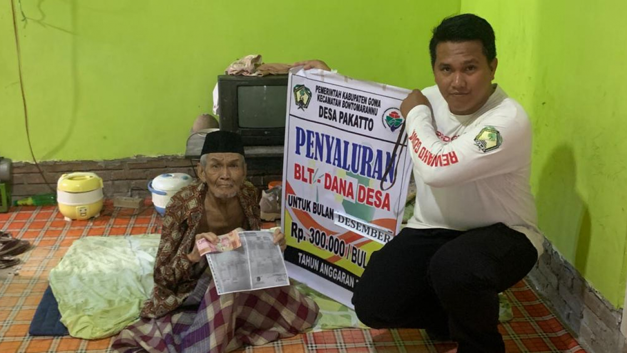 PENERIMAAN BANTUAN LANGSUNG TUNAI (BLT) BULAN DESEMBER TAHUN ANGGARAN 2023 DESA PAKATTO