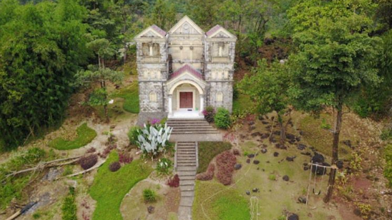 Taman Wisata Holyland Malino
