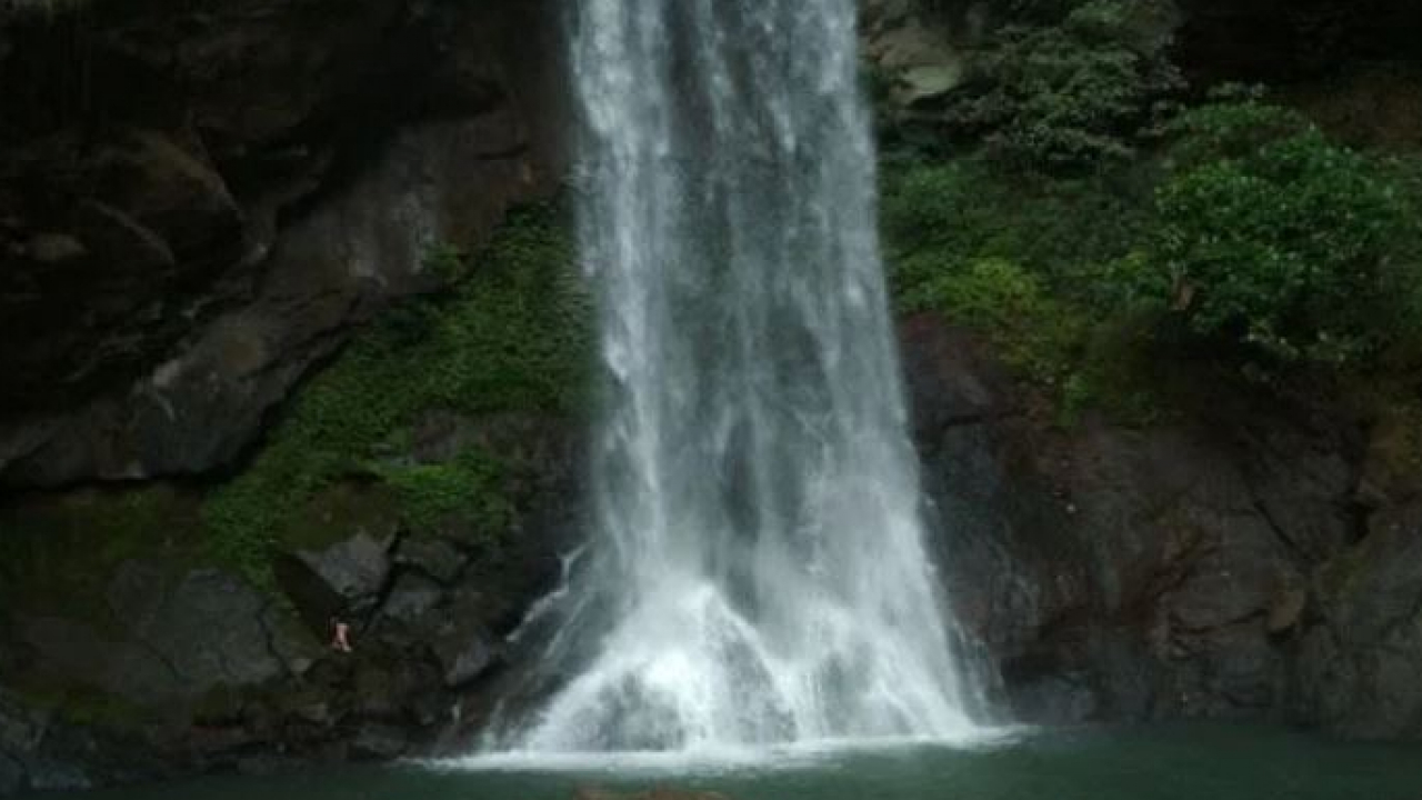 Air Terjun Salewangan