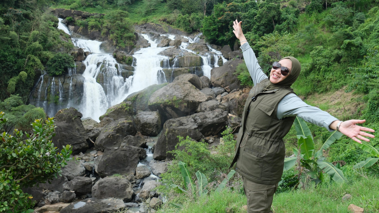 Dukung Potensi Wisata Desa, Ibu Bupati Gowa Kunjungi Air Terjun Depa Bontomanai"