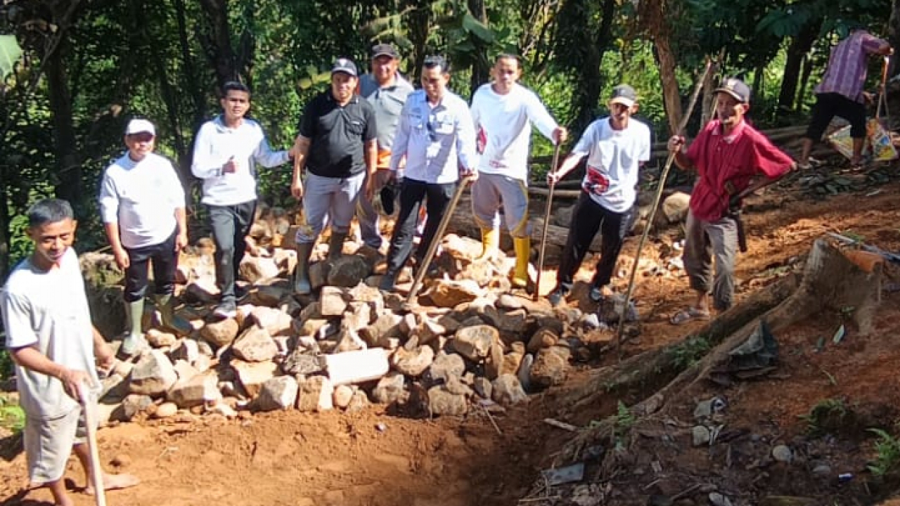 "Pemdes Bontomanai Dorong Pengentasan Kemiskinan Ekstrem Lewat Program Pembangunan Rumah Dg Salasa"