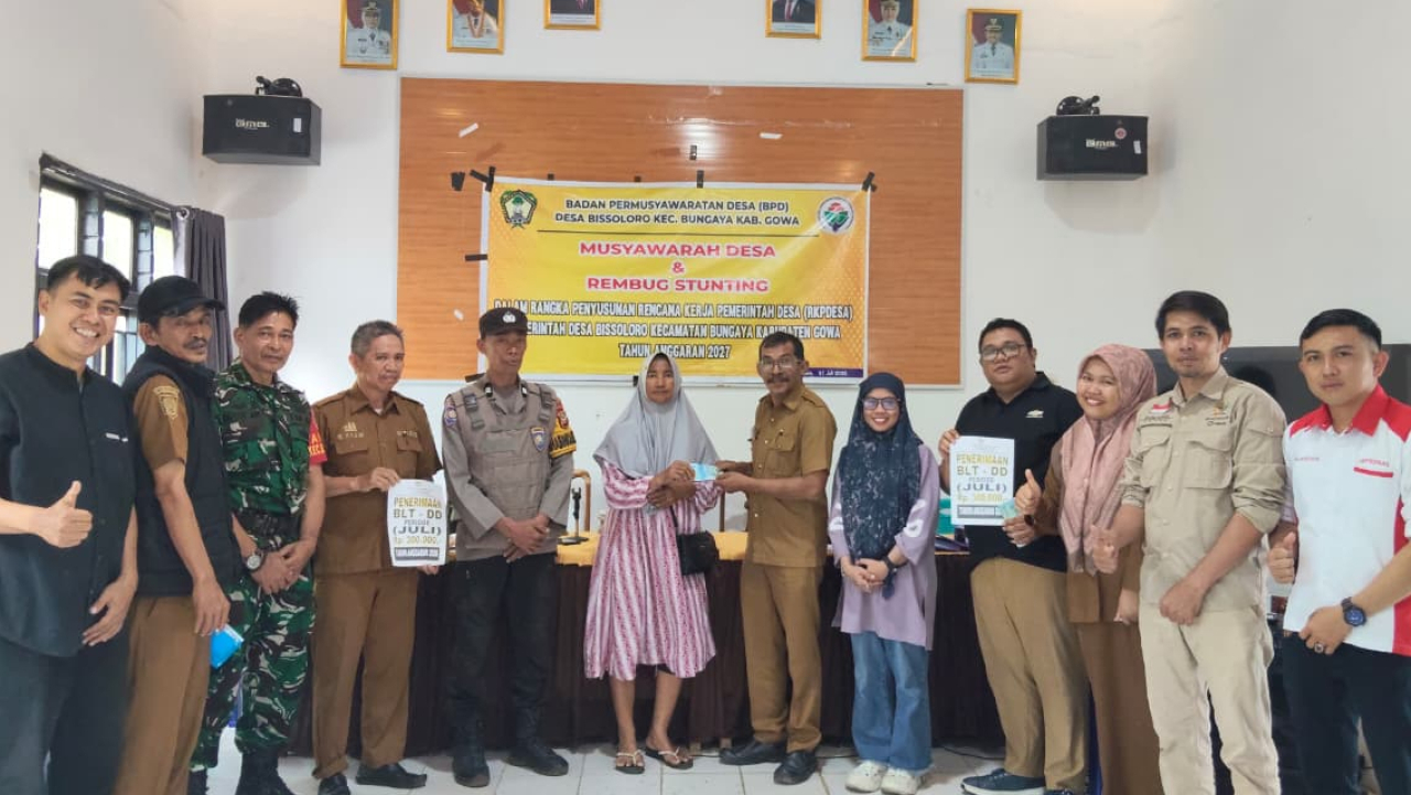 Penyaluran BLT Dana Desa dan Honorarium Perangkat Desa Gowa