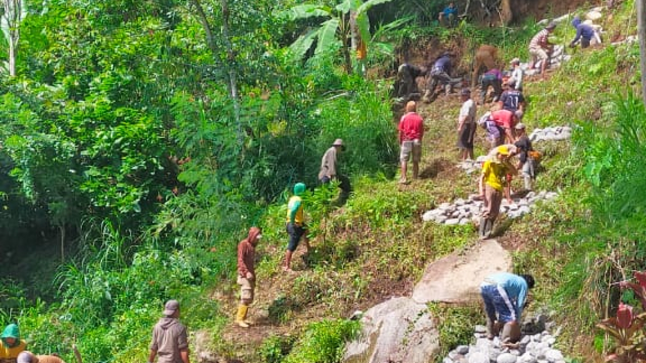 Pemeliharaan Irigasi Swadaya Masyarakat di Desa Balassuka