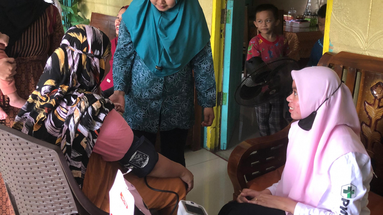 Penimbangan Bayi dan Balita Rutin Digelar di Desa Berutallasa