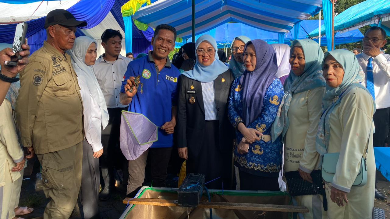 BUMDes Pattallassang Gowa: Kolam Lobster Air Tawar yang Sukses