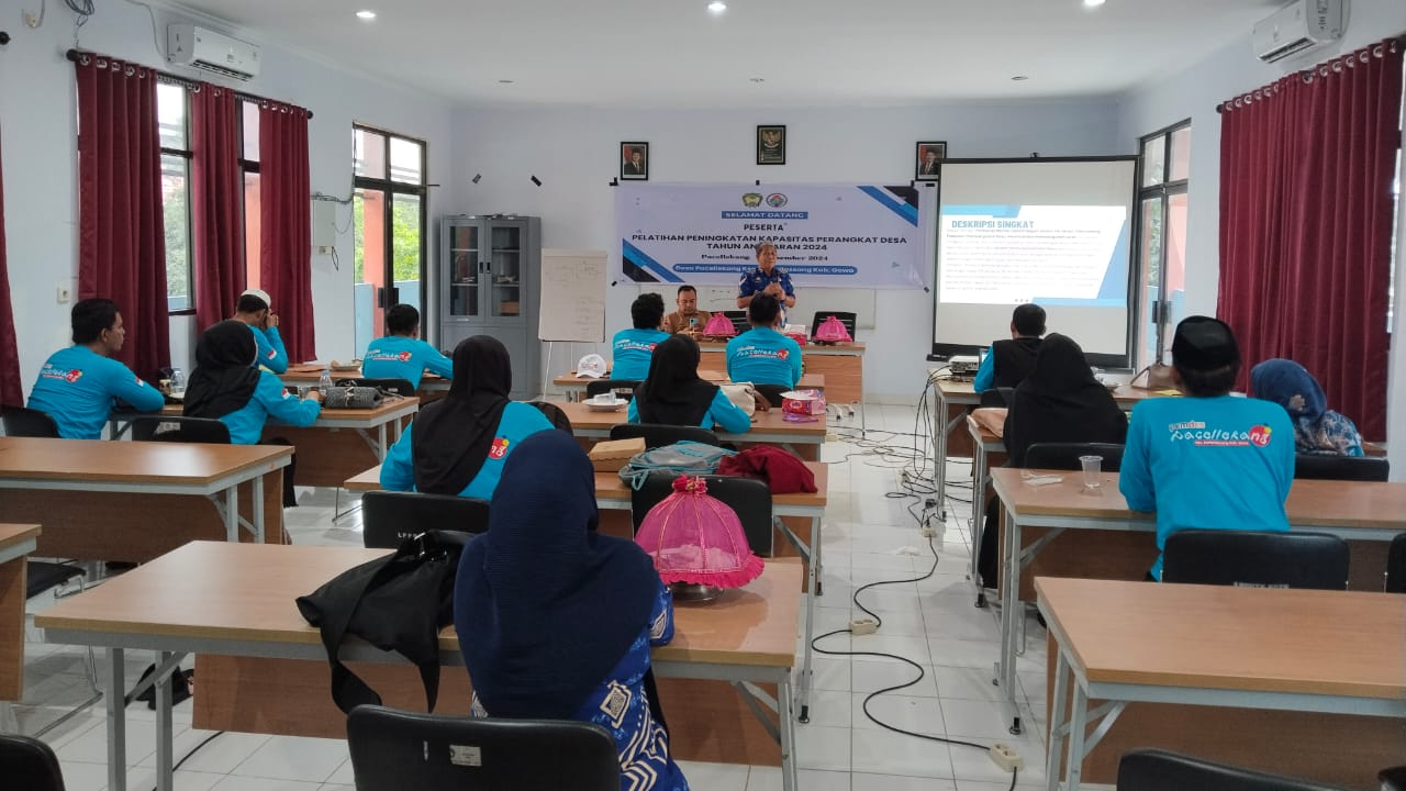 Peningkatan Kapasitas Aparatur Desa Pacellekang Melalui Pelatihan di Akhir Tahun 2024