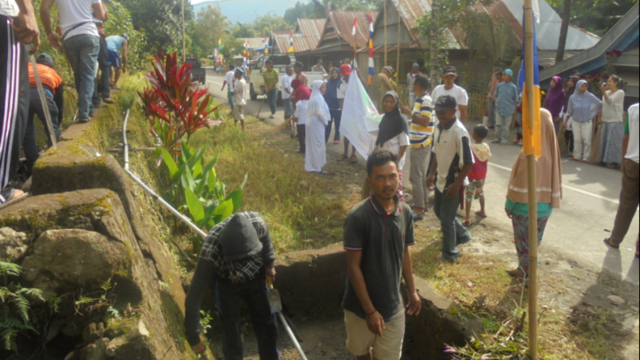 Kerja Bakti Warga Desa Bontoloe: Gotong Royong Membangun Desa
