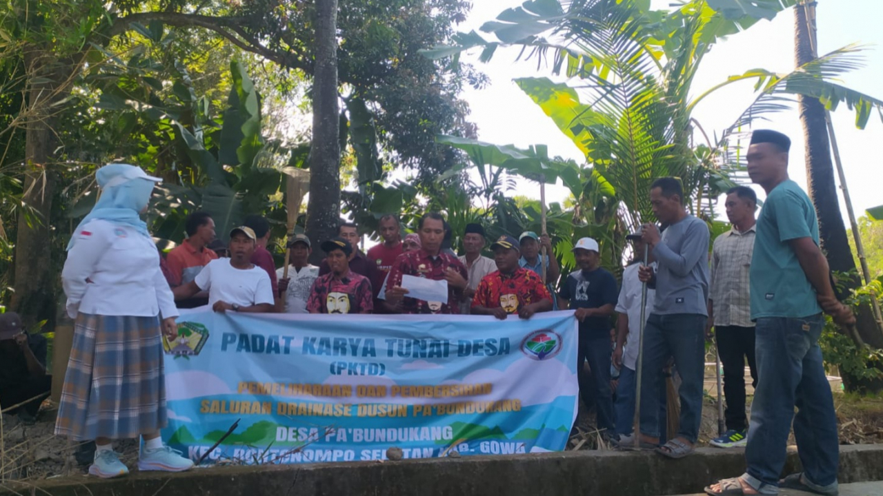PKTD Pemeliharaan dan Pembersihan Drainase Desa Pa'bundukang