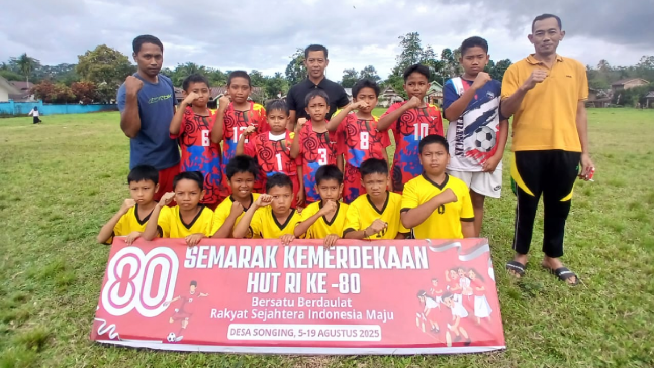 Final sepak bola mini