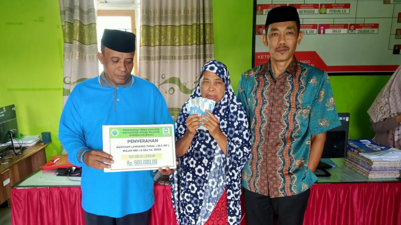 Penyaluran Bantuan Langsung Tunai (BLT)