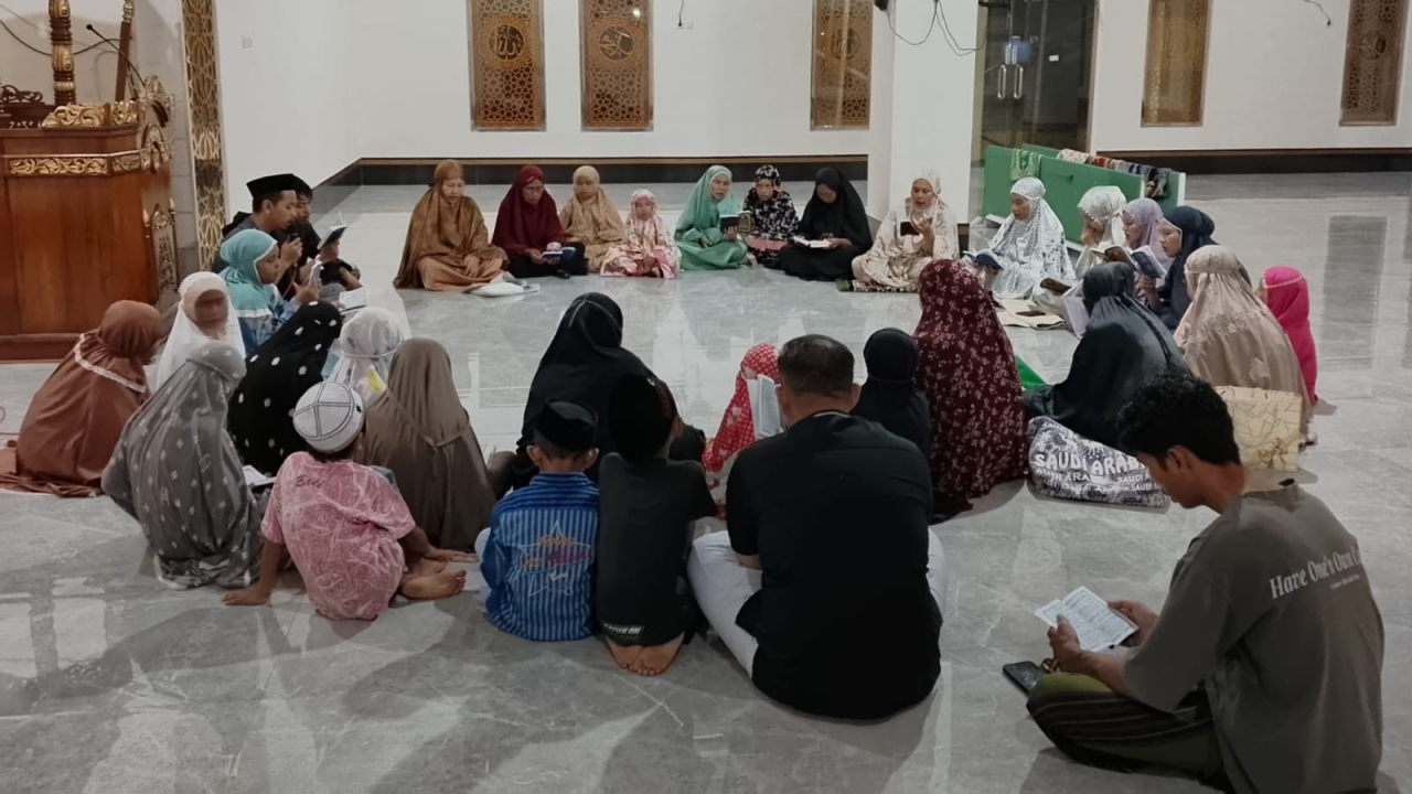 Yasinan Rutin BKMT Desa Massangkae: Memperkuat Spiritualitas dan Silaturahmi