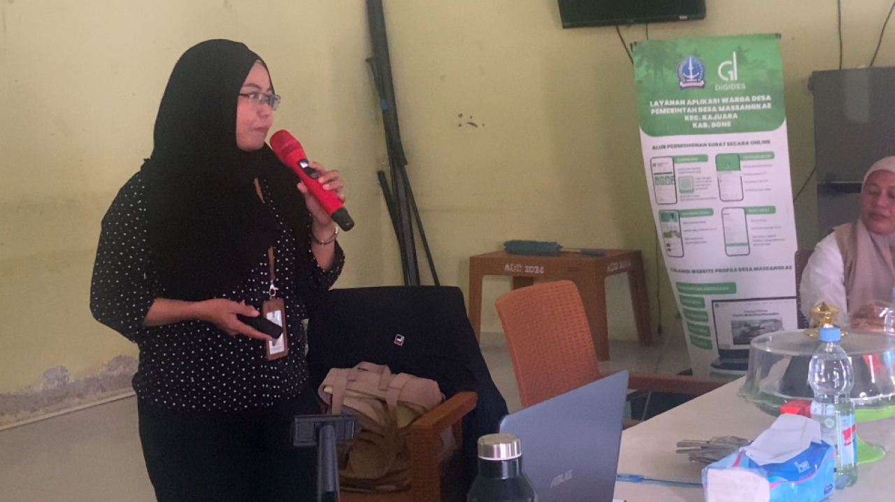 Tingkatkan Kualitas SDM, Aparat Desa Massangkae Melaksanakan Pelatihan Master of Ceremony (MC)