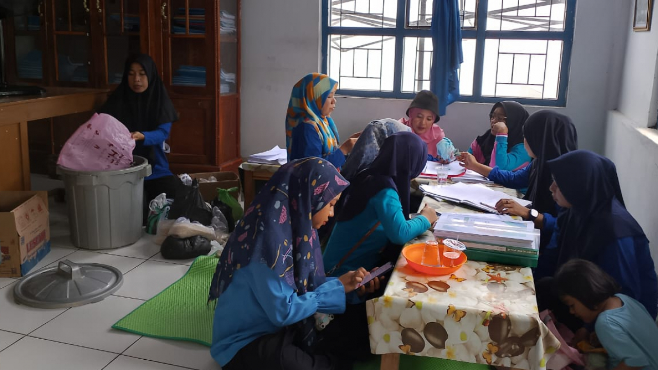 KADER DESA GIAT INFAQ JUMAT BERKAH