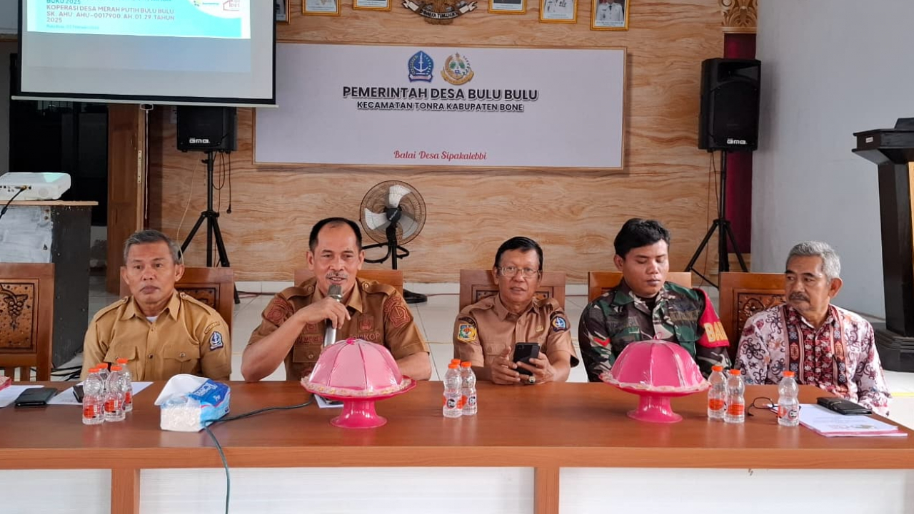 Kadis Koperasi Bone Hadiri RAT KDMP Bulu Bulu, Koperasi Didorong Jadi Pilar Ekonomi Desa