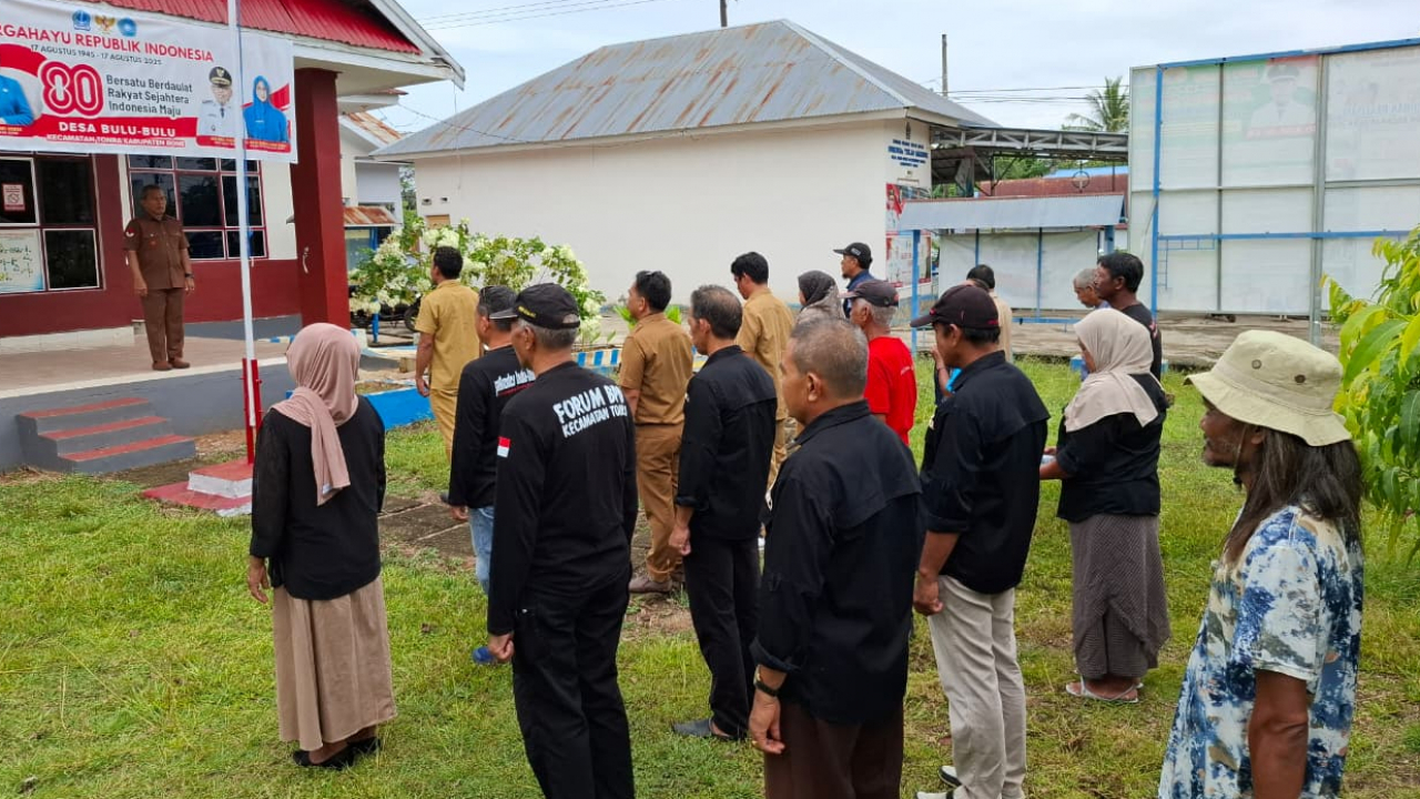 PEMERINTAH DESA BULU BULU RUTIN LAKSANAKAN APEL PAGI SETIAP SENIN