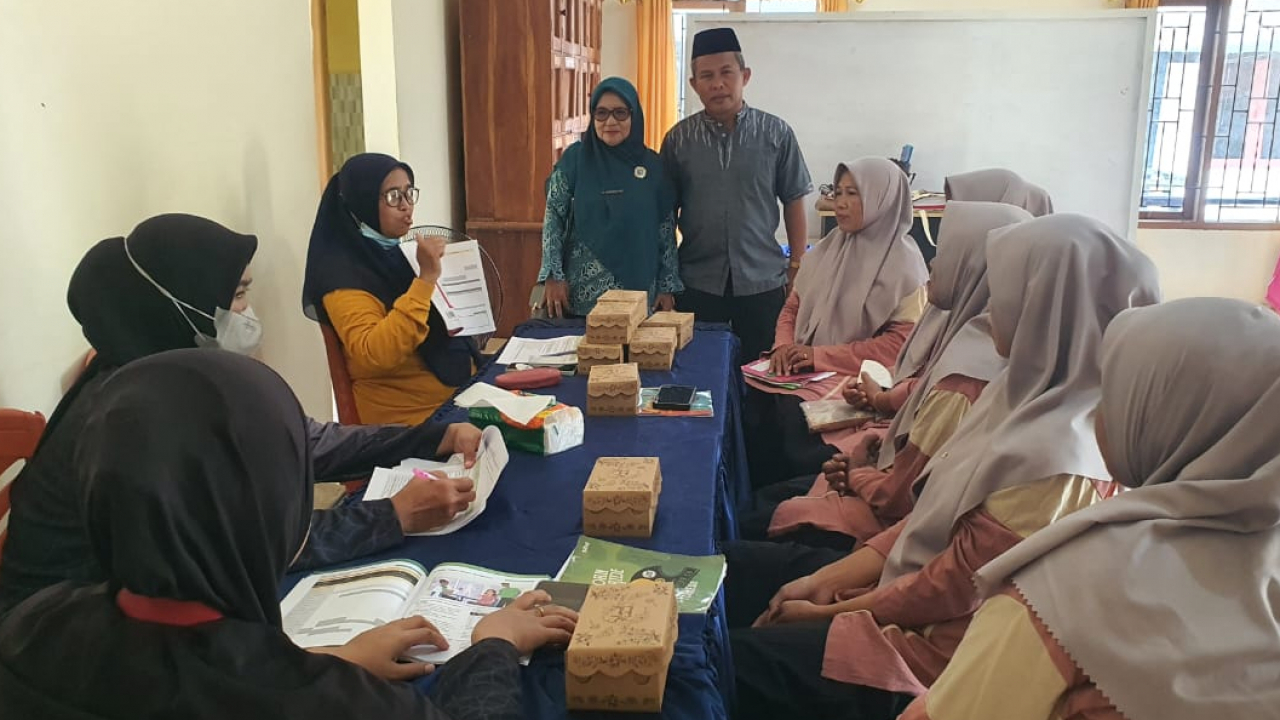 UPT PUSKESMAS TONRA LAKSANAKAN ASESMEN KETERAMPILAN KADER POSYANDU DI DESA BULU BULU