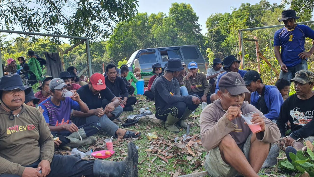 KERJA BAKTI WARGA KAMPUNG TOGEO WUJUDKAN DESTINASI WISATA BARU “WADUK DESA”