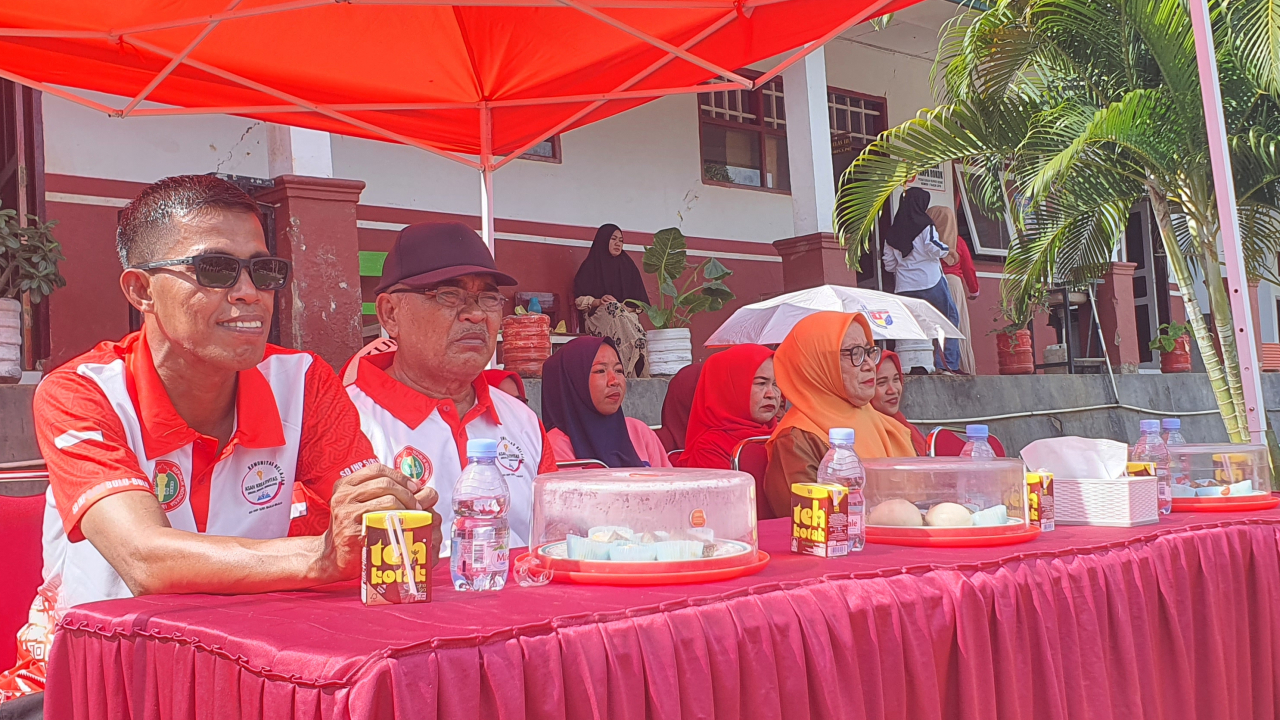 MERIAH : SEMARAK PEMBUKAAN PORSENI SD INP. 5/81 BULU BULU