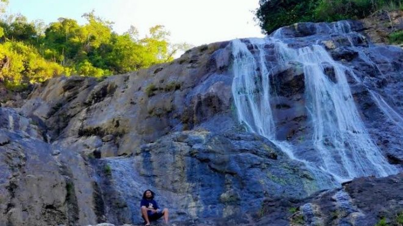 Air Terjun Baruttunge