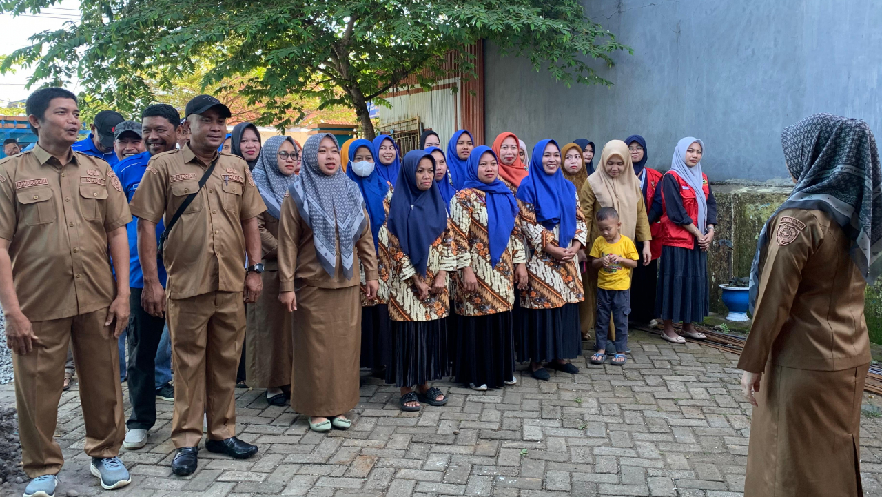 Pelaksanaan Apel Pagi di Desa Pattontongang
