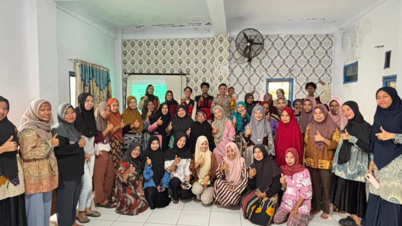 Workshop Pemasaran Produk Tingkatkan Daya Saing UMKM Desa Ampekale