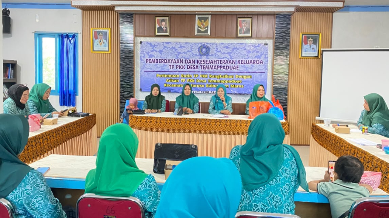 Pertemuan Rutin TP PKK Desa Temmappaduae Dirangkaikan dengan Arisan PKK