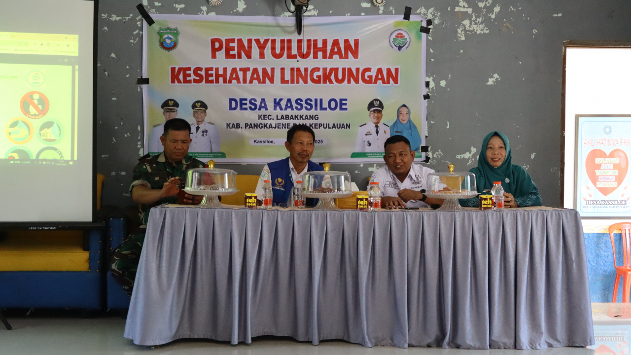 Peningkatan Kesadaran Masyarakat melalui Penyuluhan Kesehatan Lingkungan di Desa Kassi Loe