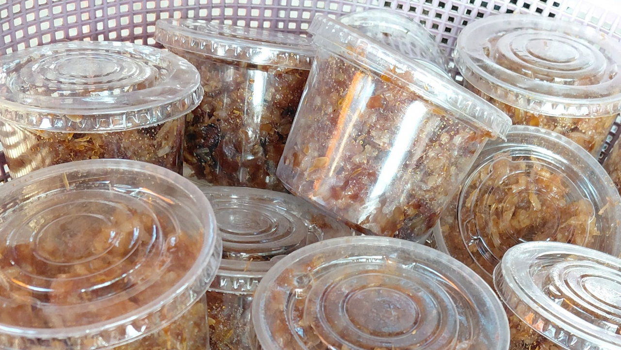 Kuliner "Betteh" khas acara Mappadendang Desa Bara Batu