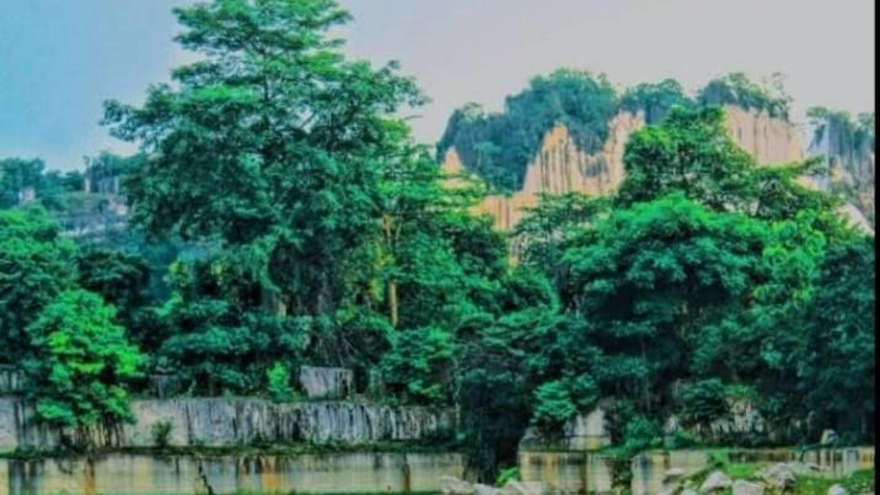 Danau RIndu Desa Bara Batu