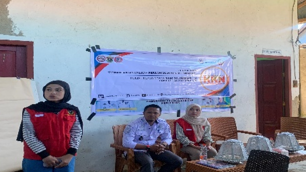 Mahasiswa KKNT Gelombang 114 Program ASSAMATURU Universitas Hasanuddin menggelar kegiatan sosialisasi pemanfaatan daerah persawahan menjadi mina padi