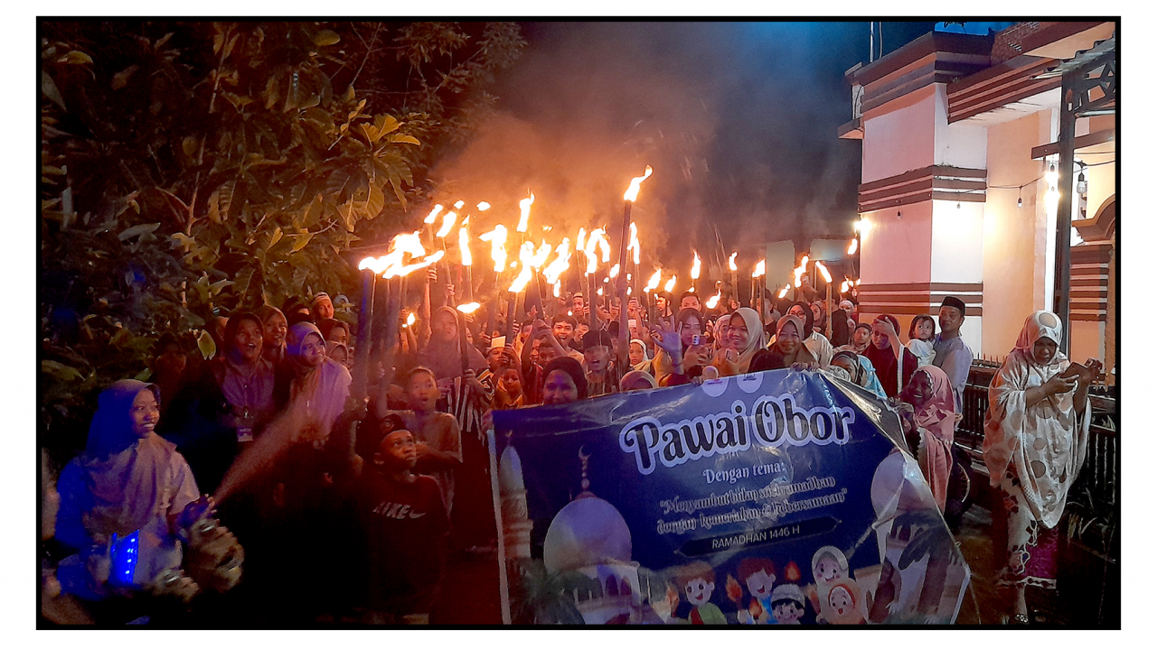 Meriahnya Pawai Obor Sambut Ramadhan di Desa Pao-Pao