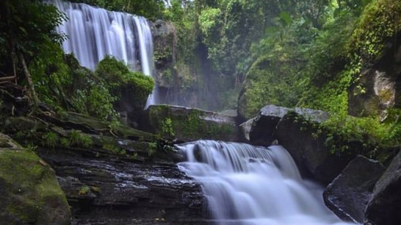 AIR TERJUN SARANG BURUNG