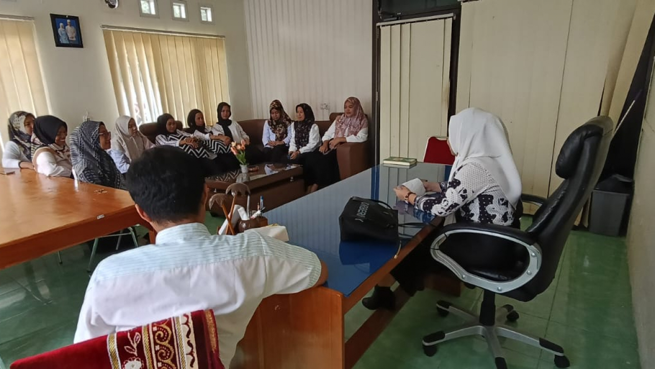 Rapat Rutin Internal Pemerintah Desa Cilellang