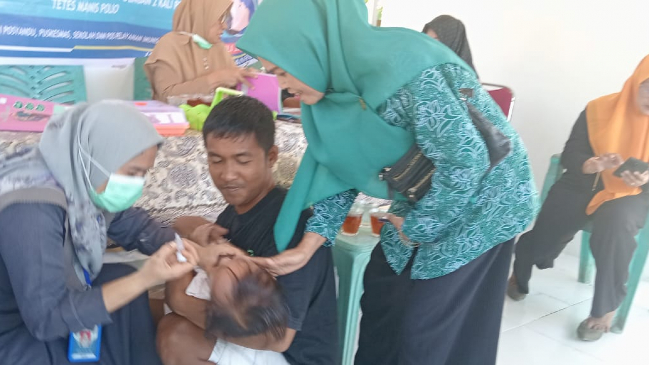 ekan Imunisasi Nasional (PIN) Polio Desa Cilellang