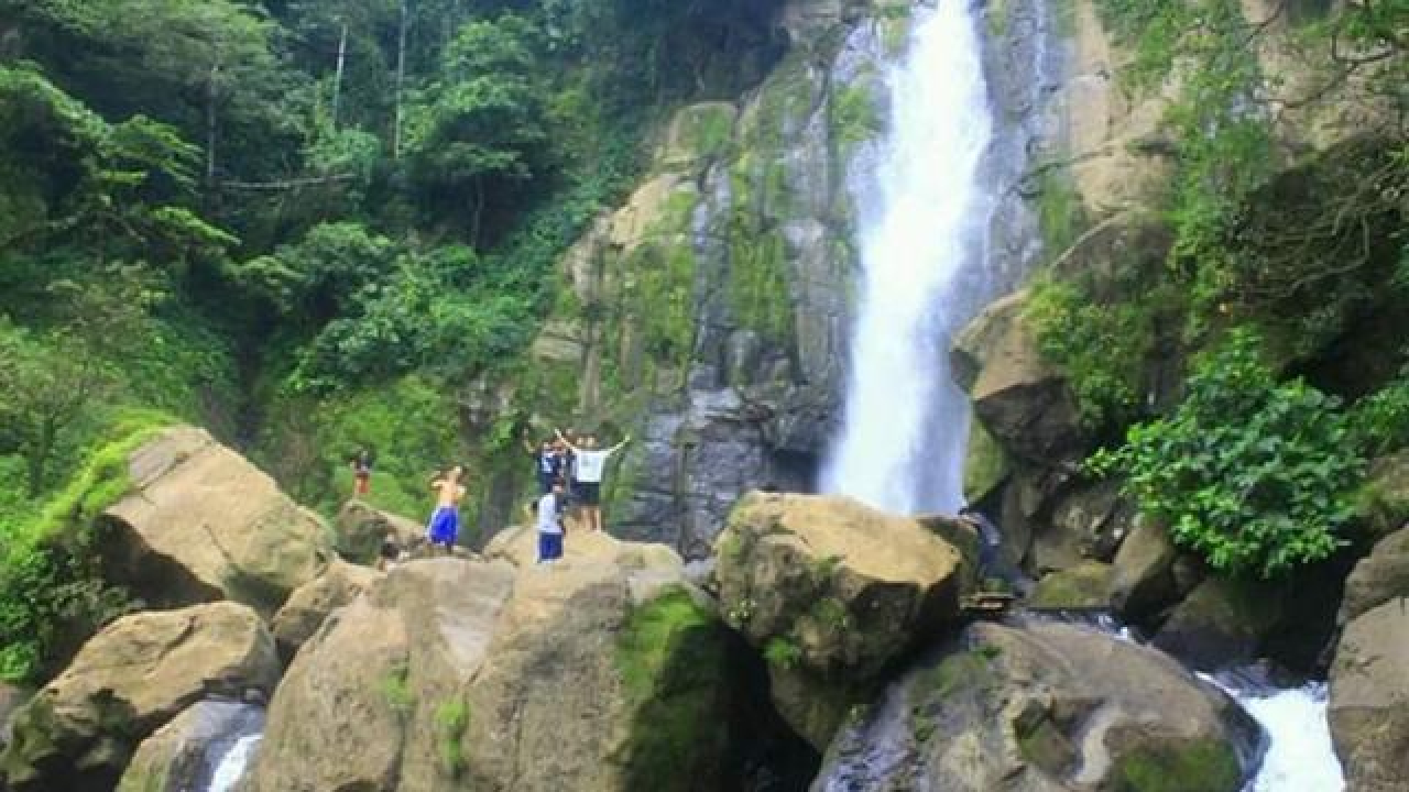 AIR TERJUN TO MAGELLI