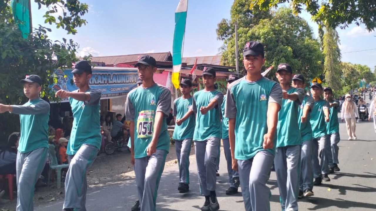 Semarak HUT RI ke-80 di Tettikenrarae dengan Lomba Gerak Jalan