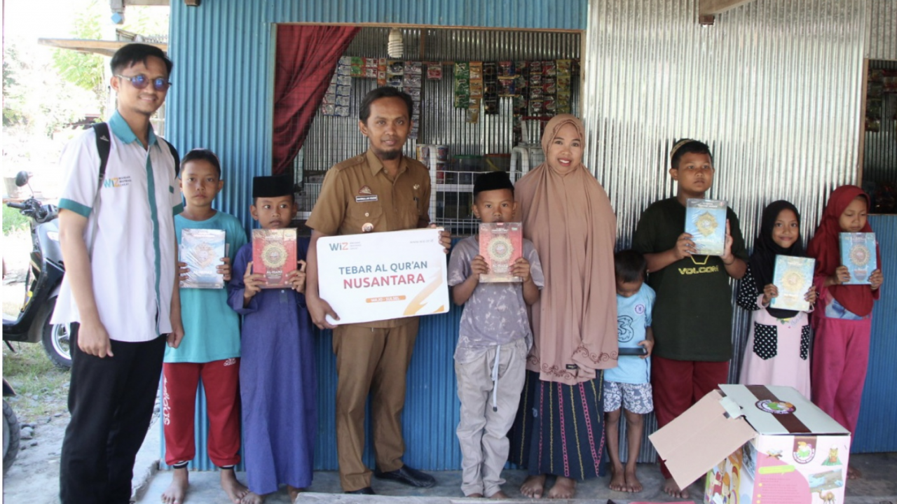 Lurah Pammana Ajak Masyarakat Dukung Program WIZ Sedekah 2000 Al-Qur’an