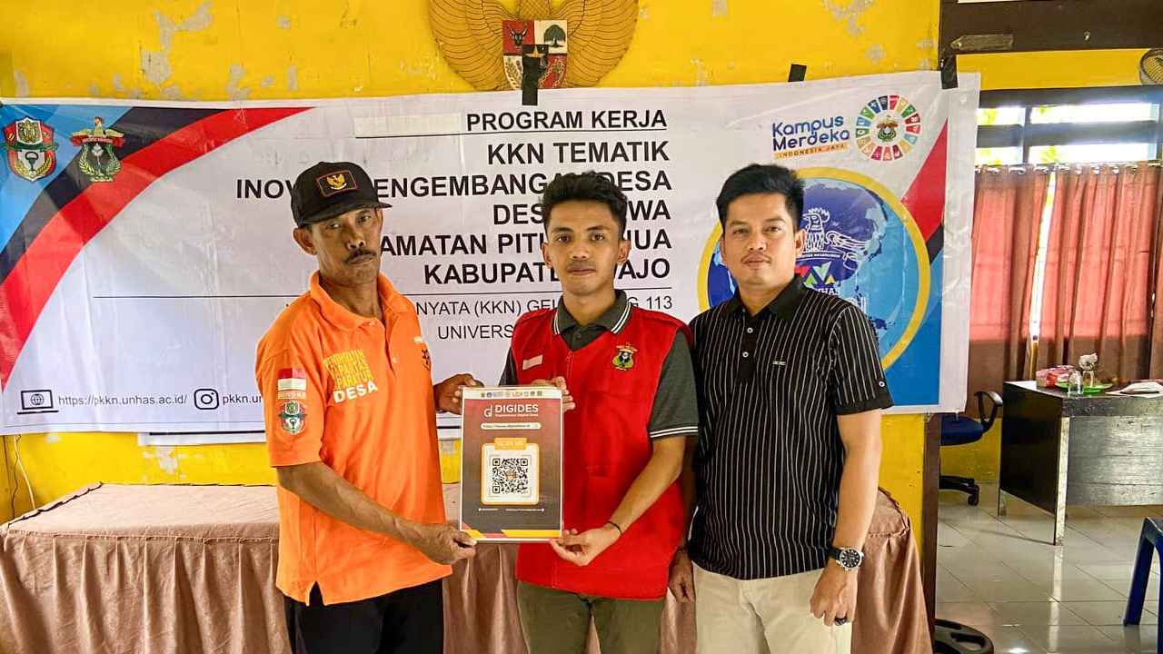 KKN Unhas Serahkan Layanan Digitalisasi Desa, Hasil Kerja Sama dengan Digides