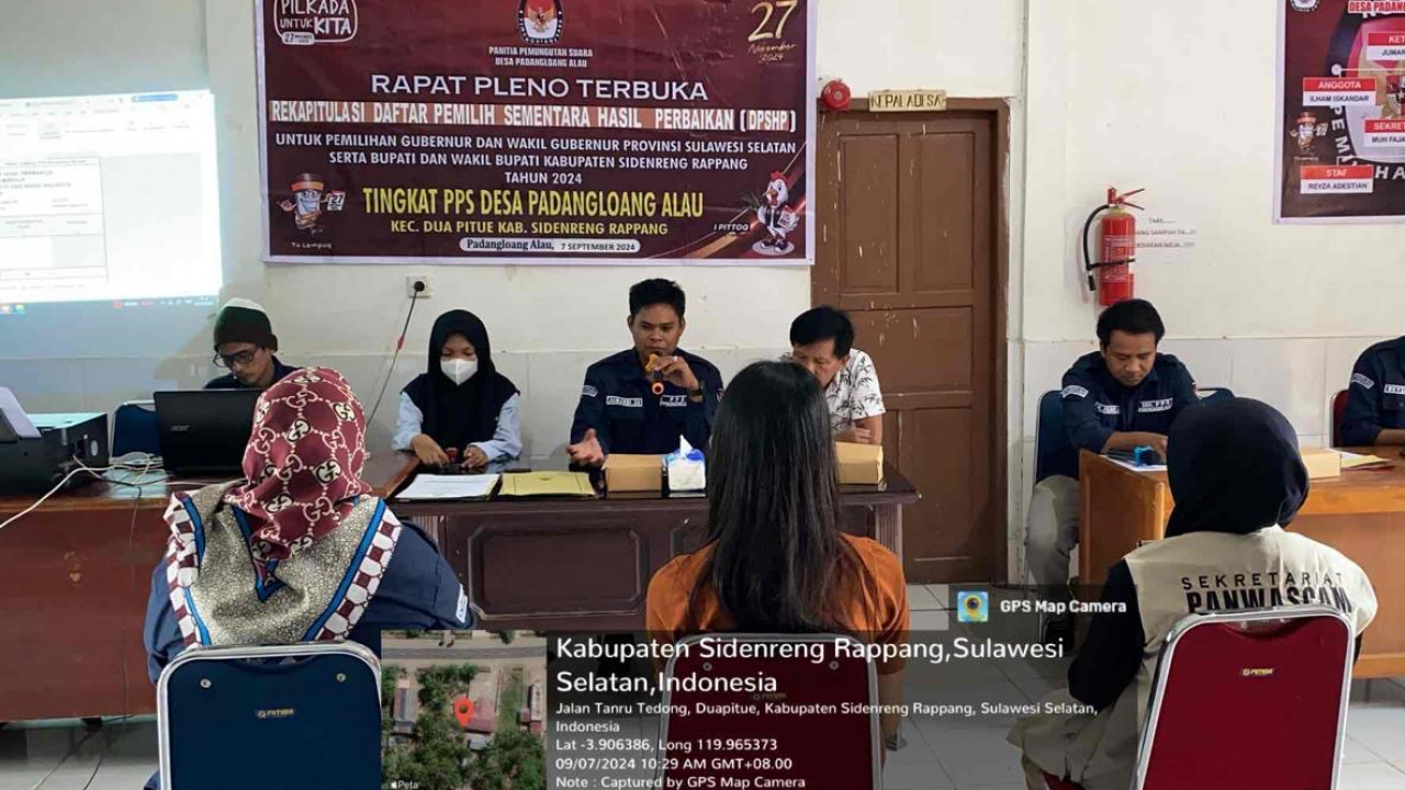 Rapat Pleno Terbuka Rekapitulasi DPSHP di Desa Padangloang Alau