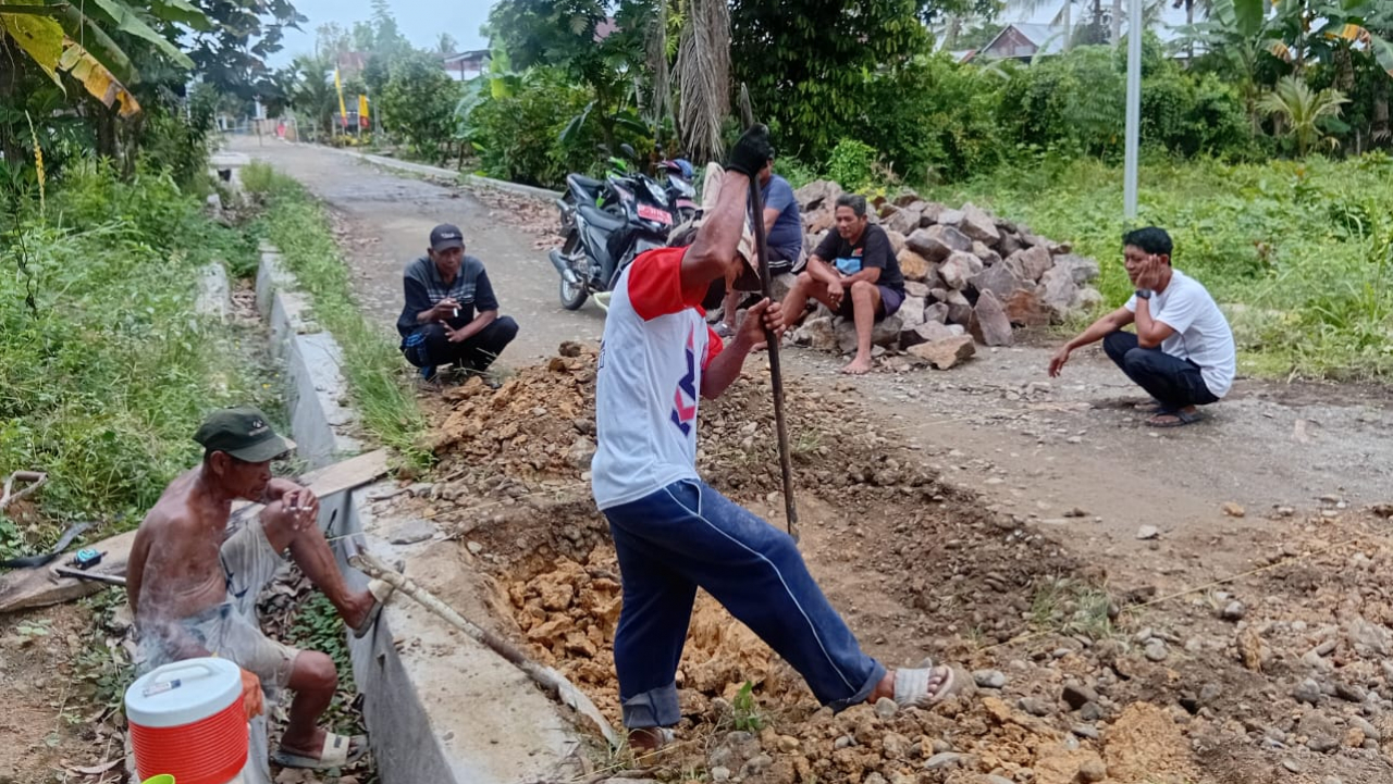 Pembangunan Deker jl. kandia Dusun I Cenrana Desa Salobukkang Kecamatan Dua Pitue