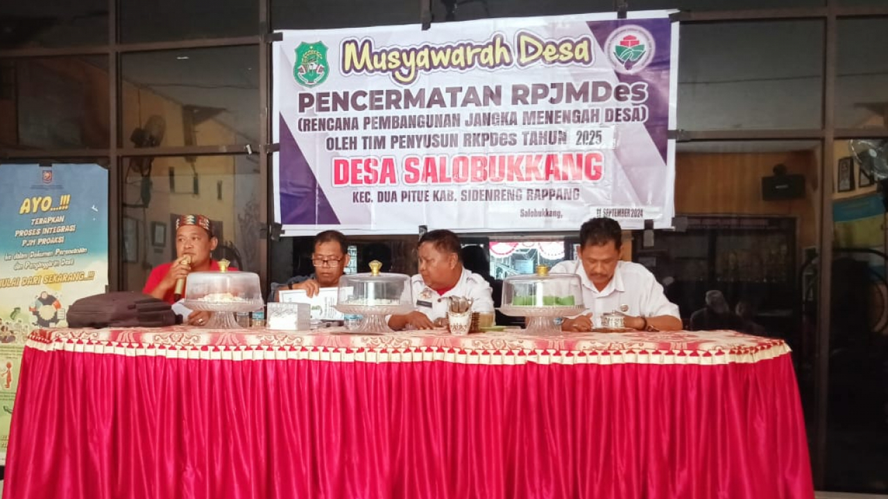 **Musyawarah Desa Pencermatan RPJMDesa di Desa Salobukkang**