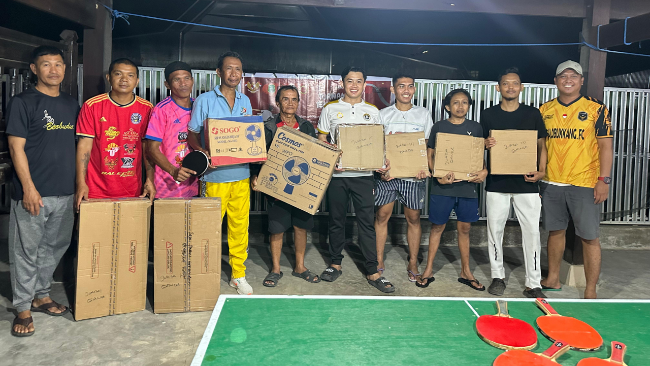 Turnamen Tenis Meja Meriahkan HUT RI ke-80 di Desa Salobukkang